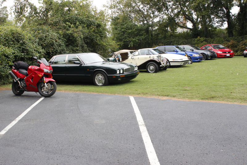 Illustration for article titled Volunteer Day at the Lane Photo Dump(Cars and Bikes)